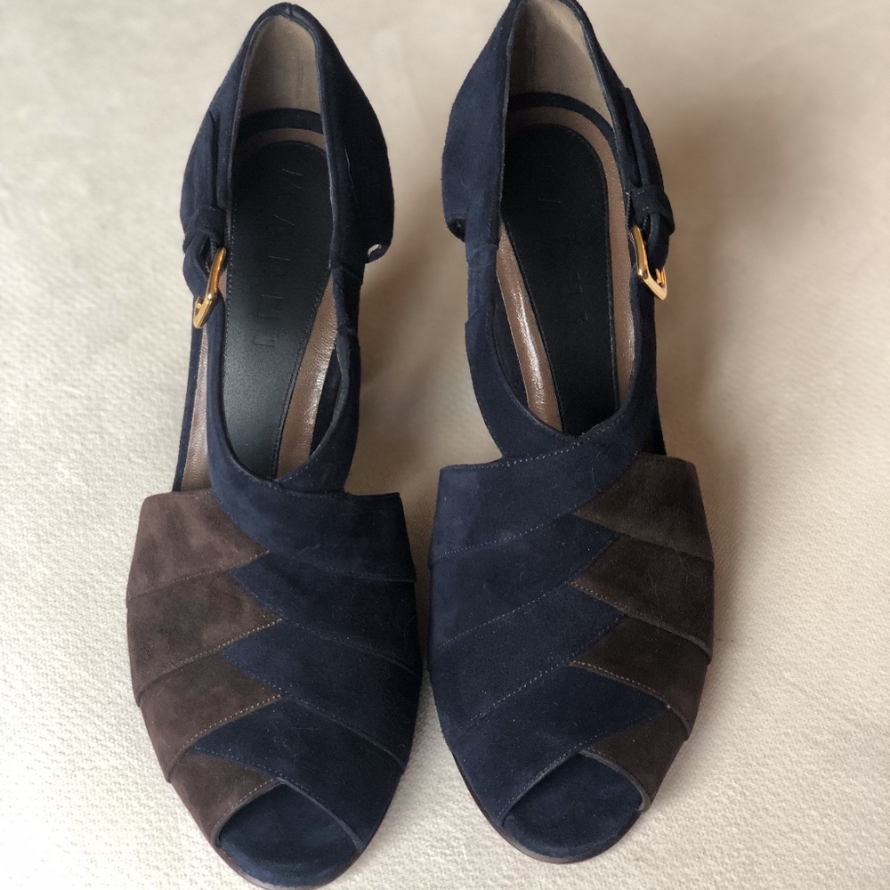 Marni suede pumps with gold buckle